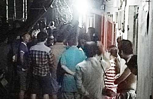 Thảm sát ở Bình Phước: Hình ảnh khám xét nhà nghi phạm