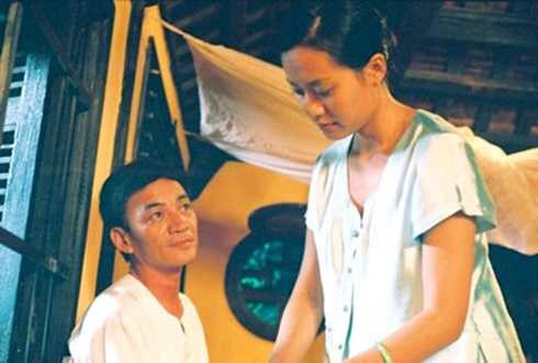 trăng nơi đáy giếng