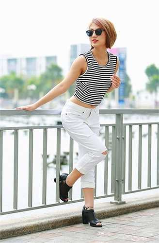 Mái tóc ngắn rất hợp với Trang Cherry 