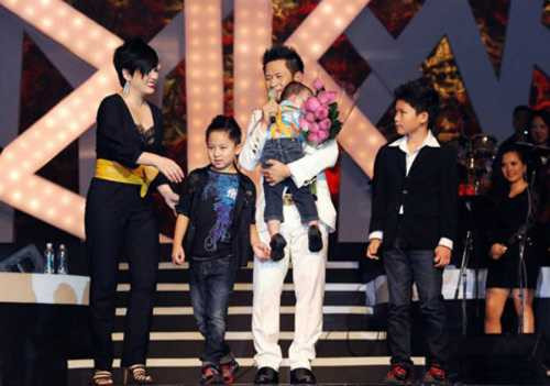 Cặp đôi luôn thể hiện tình cảm đẹp trước dư luận.