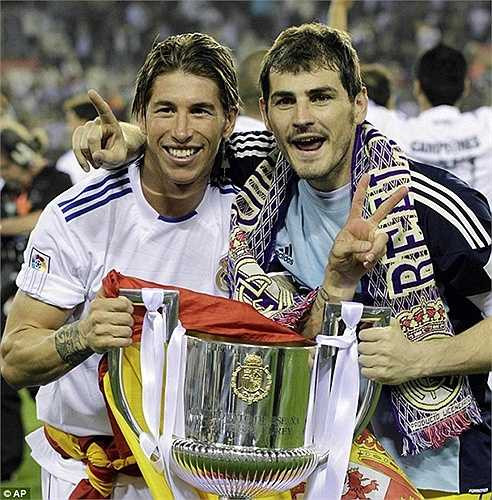 Người đồng đội thân thiết của Casillas ở cả CLB lẫn ĐTQG, Sergio Ramos