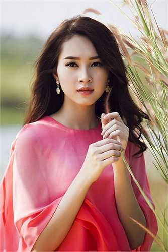 Đặng Thu Thảo được mệnh danh là 'Hoa hậu đẹp nhất trong các Hoa hậu' Việt Nam. (Nguồn: Dân Việt)