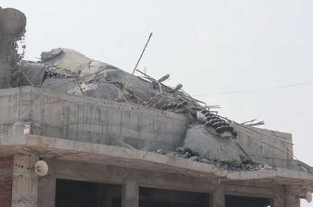 Tìm ra nguyên nhân tượng Phật cao nhất miền Bắc đổ sập