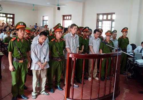 Xét xử vụ ‘quan tài diễu phố’ xôn xao dư luận ở Vĩnh Phúc