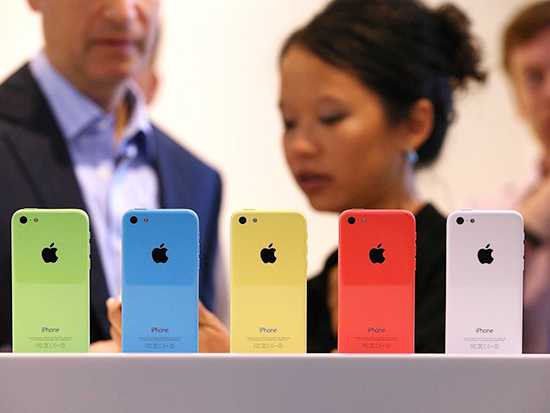 Khi người Việt bị 'thuốc' bằng iPhone giá rẻ