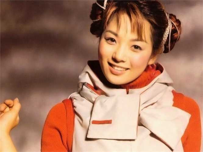 Không có vẻ đẹp sắc nước hương trời, song bù lại nữ diễn viên Chae Rim lại chinh phục người hâm mộ bằng khuôn mặt hiền hậu cùng nụ cười tươi tắn 