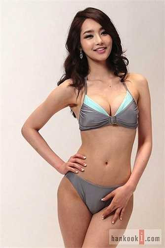 'Dù biết rằng những tấm ảnh cũ sẽ được phơi bày, tôi cũng rất sốc khi báo chí làm như thể tôi đã nói dối. Tôi chưa bao giờ nói mình đẹp tự nhiên cả', Kim Yu Mi đối mặt với tin đồn 