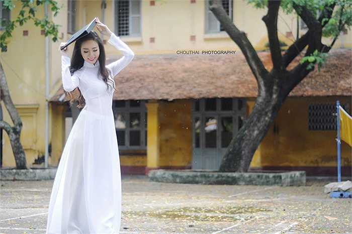 Tham dự cuộc thi Hoa hậu Hoàn Vũ Việt Nam 2015, Thanh Tú muốn quảng bá nét đẹp tâm hồn, trí tuệ, tài năng của người phụ nữ Việt Nam đến với bạn bè quốc tế.