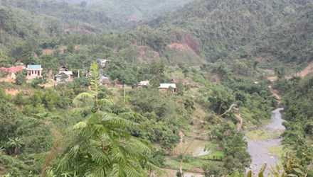 Thảm án 4 người chết ở Nghệ An: Chuyển nhà vì đất 'ma'