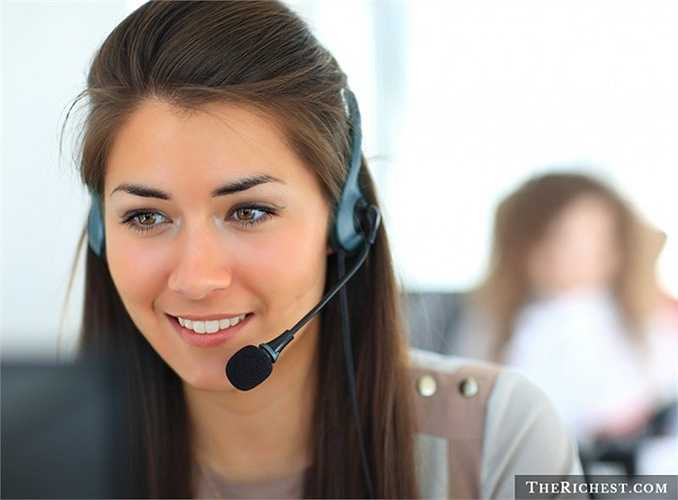 Nhân viên chăm sóc khách hàng. Thêm một nghề nghiệp nữa phù hợp hơn với sự nhẹ nhàng, tinh tế của người phụ nữ. Khách hàng sẽ thực sự bị lôi cuốn bởi giọng nói nhẹ nhàng cùng sự tỉ mỉ của nữ giới