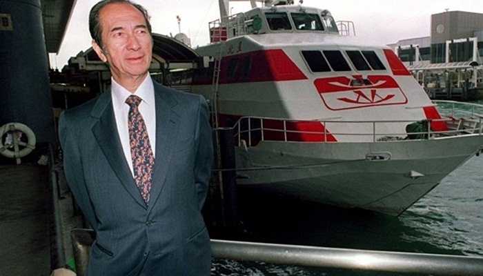 Tỷ phú 92 tuổi Stanley Ho được thế giới biết đến như là người đặt nền móng cho sòng bạc lớn nhất thế giới Macau.Hiện nay, Stanley Ho sở hữu tổng cộng 18 sòng bạc ở Macau. 2 năm tới, vào năm 2017, sòng bạc thứ 19 của doanh nhân này được dự kiến sẽ mở cửa phục vụ mọi người.