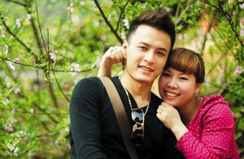 Hồng Đăng hạnh phúc bên bà xã