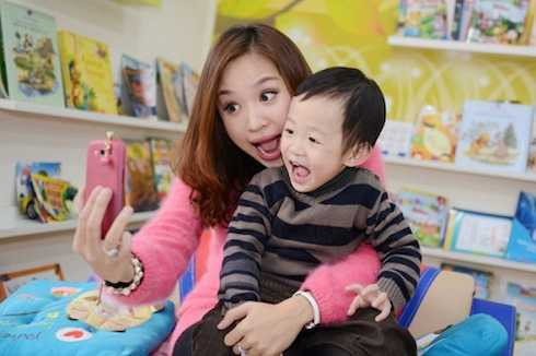 Sau 4 năm của cuộc hôn nhân không trọn vẹn, Vân Hugo hiện đang là mẹ đơn thân.