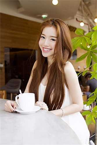 Elly Trần ngày càng đằm thắm.