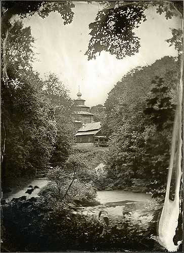 Một nhà thờ trong làng Starye Kluchischi được xây dựng từ thế kỷ 18