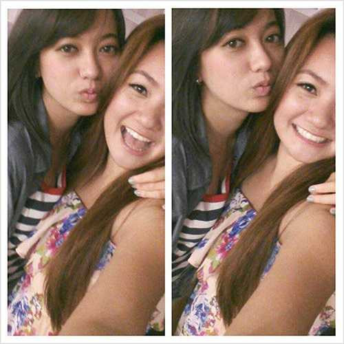 Xuân Nghi chia sẻ tình bạn hiện tại giữa cô và Xuân Mai. Xuân Nghi lên tiếng bảo vệ bạn trước những nhận xét của cư dân mạng cho rằng nhan sắc lẫn giọng hát của Xuân Mai không xuất sắc như xưa. Cô cho rằng: 'Mọi người nói về Xuân Mai tiêu cực quá'.