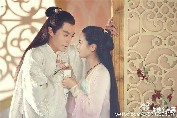 'Tiểu Cốt, ta cảm thấy không được khỏe...' 'Sư phụ ăn kem đi ngon ngọt, mát lạnh, sảng khoái dài lâu'.