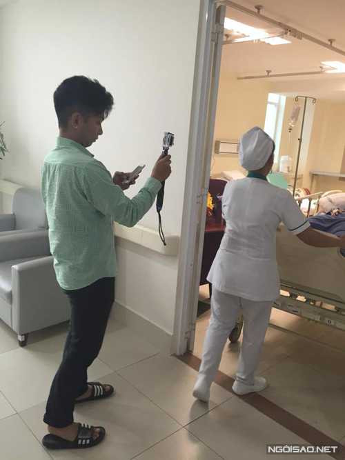 Gần 5 tiếng sau ca sinh mổ Khánh Thi mới tỉnh dậy, nữ hoàng dance sport bật khóc khi thấy Phan Hiển.