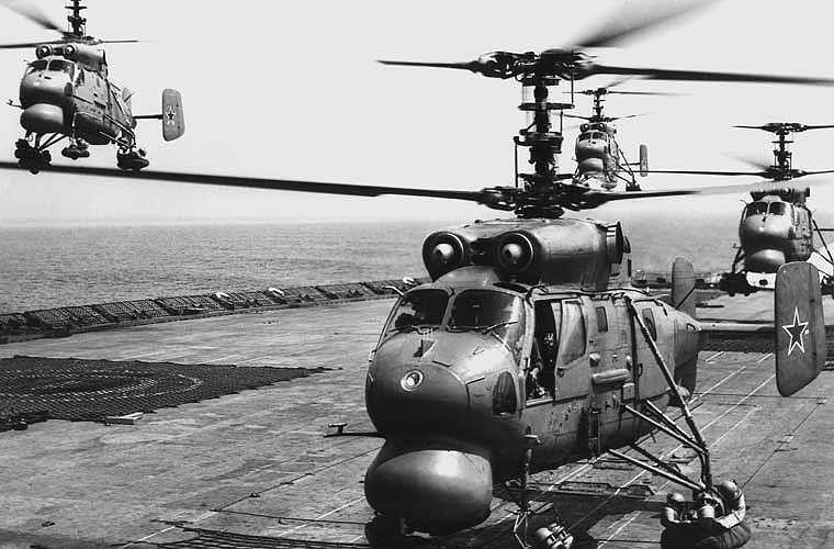  Trực thăng săn ngầm Ka-25 (NATO định danh là Hormone) do Kamov nghiên cứu thiết kế từ những năm 1950-1960 nhằm tăng cường khả năng săn tìm tàu ngầm Mỹ, NATO cho Hải quân Liên Xô. Ka-25 mở đầu dòng trực thăng săn ngầm nổi danh của Liên Xô. 