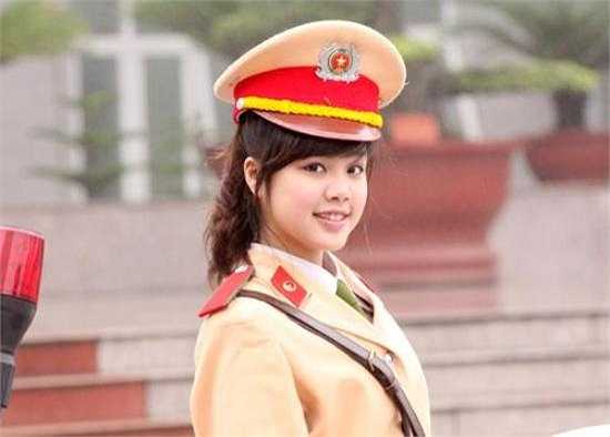 Thần tượng của Nhung là mẹ.