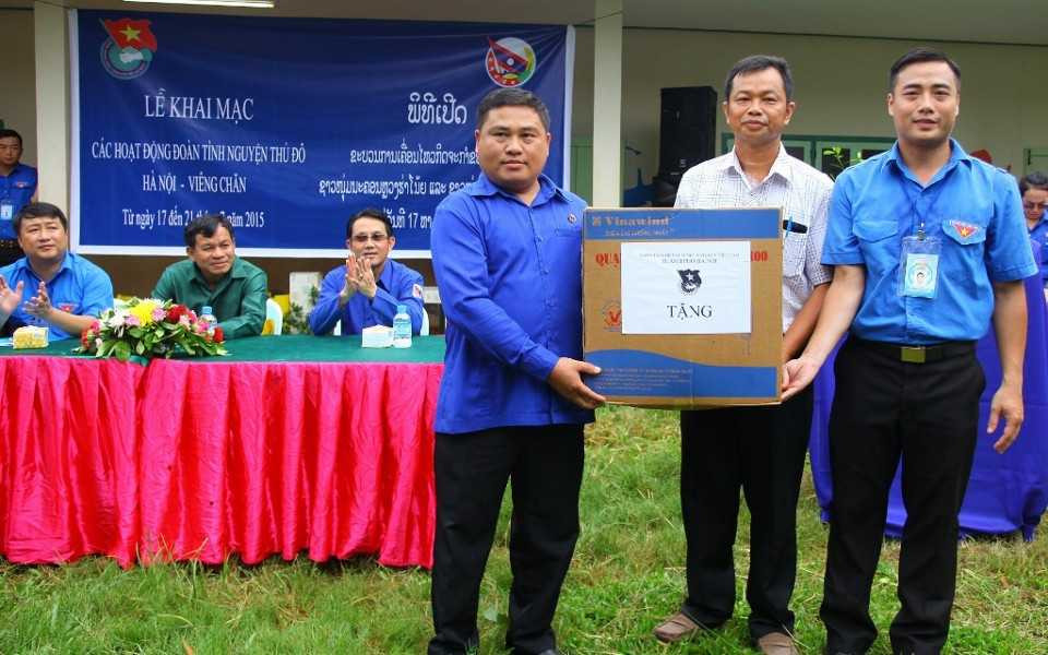 Thanh niên Thủ đô tình nguyện tại Lào