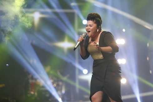 Bích Ngọc thể hiện sáng tác mới của Vũ Cát Tường.