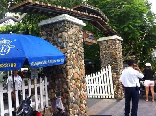 Hai du khách chết trong bể bơi khách sạn ở Quy Nhơn