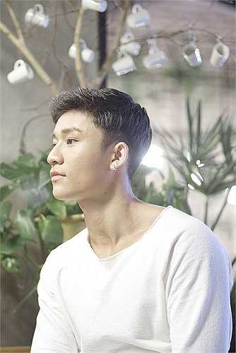 Tiến Thịnh muốn hoàn thiện mình hơn nữa để có thể đặt những bước chân đầu tiên vào showbiz. Trong tương lai, anh chàng hi vọng mình có thể trở thành một người mẫu chuyên nghiệp.