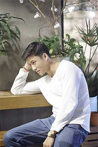 Hot boy này cũng vừa tham gia diễn xuất trong MV Buông của Thảo My The Voice 
