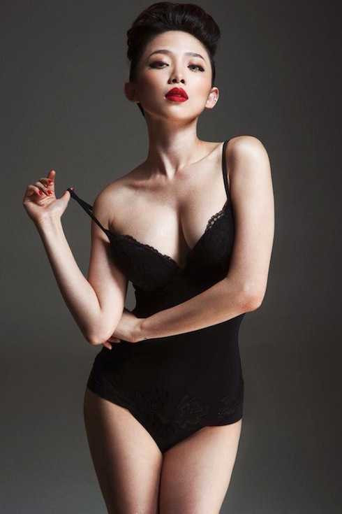 Nữ ca sỹ Tóc Tiên.