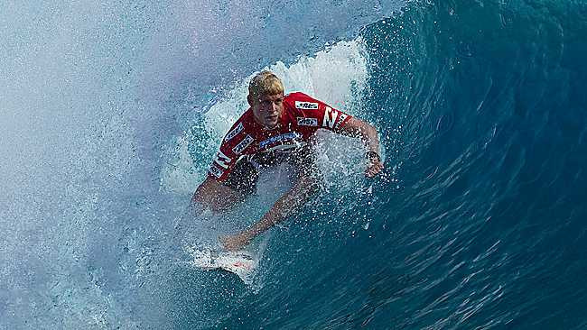 Mick Fanning được biết đến là một huyền thoại của làng lướt sóng thế giới