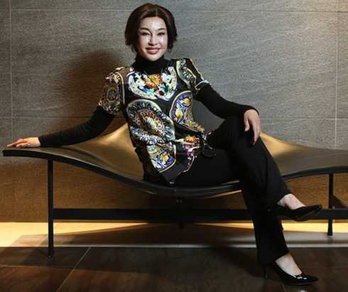 Gương mặt biến đổi của Lưu Hiểu Khánh gây xôn xao.