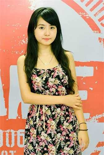 Quan niệm sống của cô bạn này: 'Sống đơn giản, lấy nụ cười làm căn bản'.