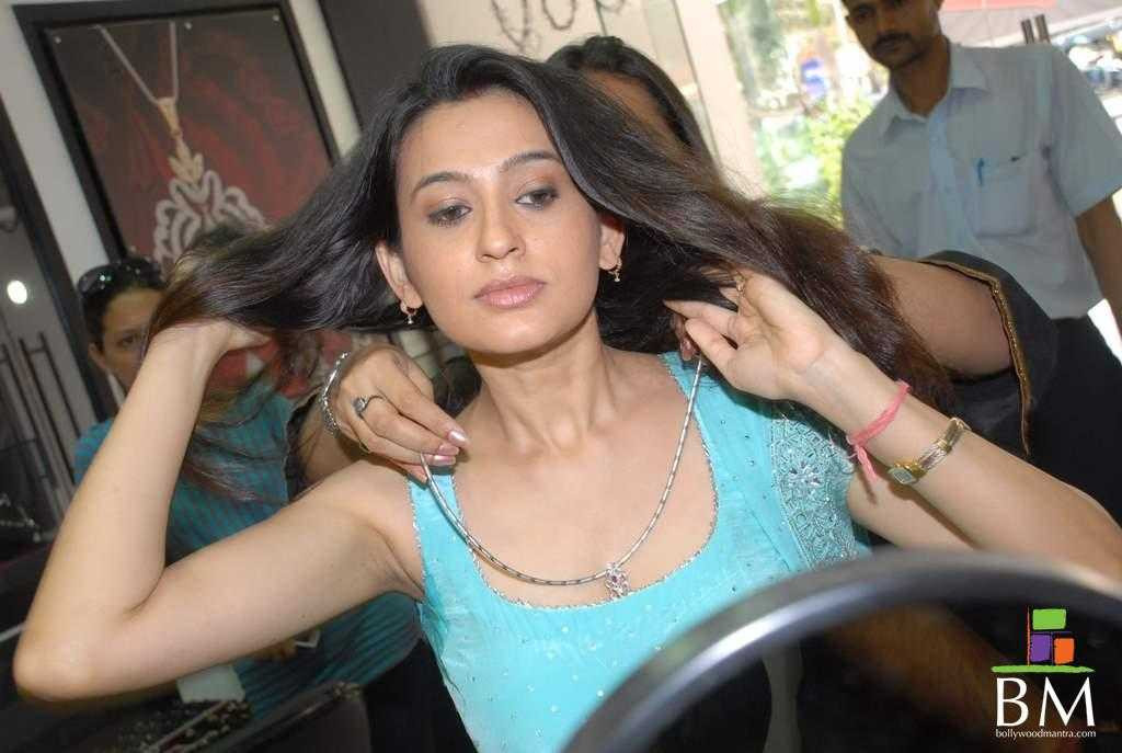 Ngoài đời họ là những người bạn thân thiết.