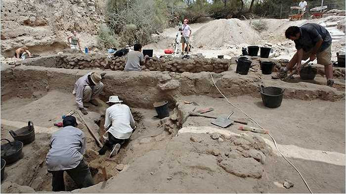 Tất cả những lý do trên vẫn chỉ là những phỏng đoán. Những thây ma vô tội đó vẫn là một bí ẩn lớn đối với các nhà khoa học.