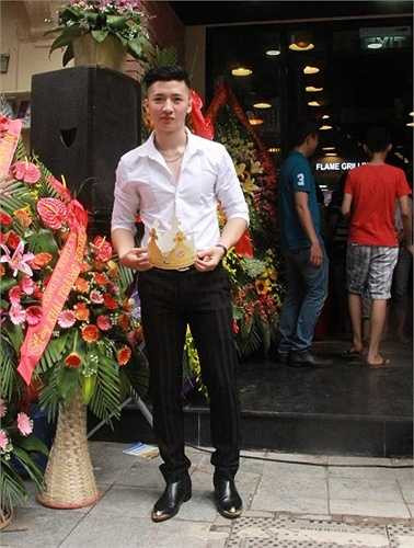 Diễn viên Trọng Đức, chàng hot boy từng gây 'bão' khi tập gym vì bị bạn gái chê cười.