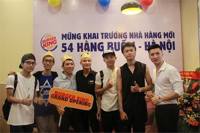 Dàn hot boy Hà Thành.