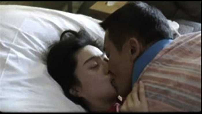 Phạm Băng Băng có vô số cảnh quay táo bạo trong bộ phim Quả Táo. 