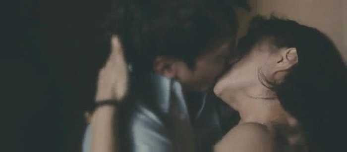 Những cảnh quay gợi cảm của Phạm Băng Băng trong Hai lần lộ diện. 