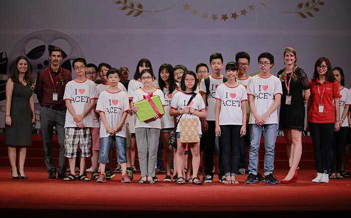 Chương trình thu hút đông đảo học sinh tham gia.