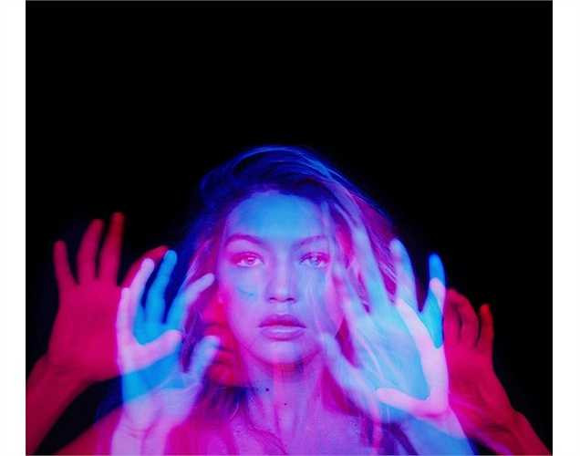 DJ Calvin Harris tung ảnh ‘nhá hàng’ về dự án âm nhạc anh hợp tác cùng bạn gái Joe Jonas, siêu mẫu Gigi Hadid.