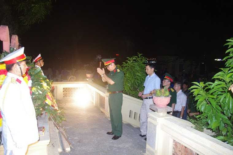 Tuổi trẻ Học viện Khoa học Quân sự tri ân anh hùng, liệt sĩ