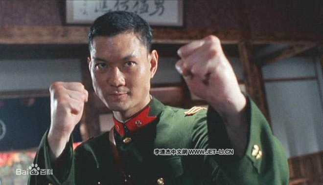 Châu Tỷ Lợi sớm trở thành nghệ sĩ có tiếng nhờ khả năng võ thuật và được đánh giá cao hơn cả Lý Tiểu Long, Thành Long.