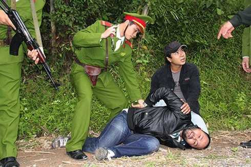 Một cảnh truy bắt tội phạm trong phần 2