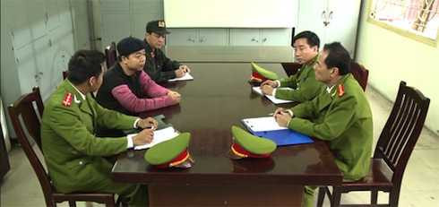 Một cảnh truy vấn trùm ma túy A Páo trong phần 2