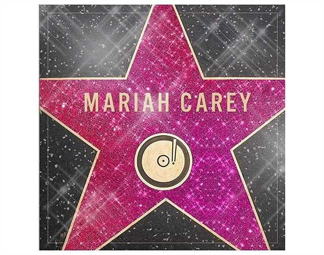 Marial Carey tự hào khoe ngôi sao của mình trên Đại lộ Danh vọng.