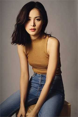 Hạ Vi là gương mặt quen thuộc của làng thời trang Việt trong vài năm qua 