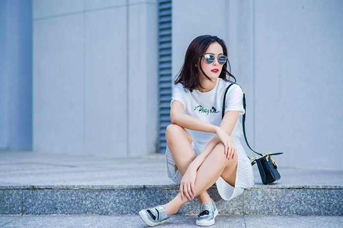 Ngoài đời, cô gái 22 tuổi là người hoạt bát, năng động, thân thiện và rất dễ thương 