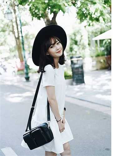 Là bạn thân của hot girl Chi Pu nhưng Sun Ht sống khép kín hơn dù luôn được cộng đồng mạng săn lùng vì vẻ ngoài quá xinh đẹp 