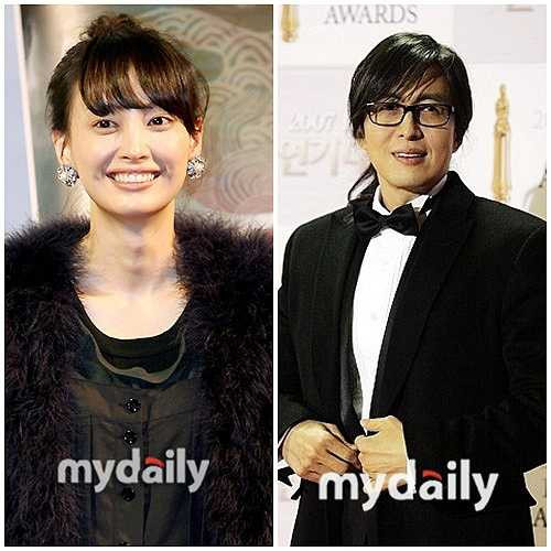 Bae Yong Joon, ông hoàng chứng khoán: Ngay từ năm 1998, Bae Yong Joon đã lập công ty quản lý riêng mang tên BOF. Nam diễn viên trở thành giám đốc điều hành với 85% cổ phiếu trong công ty và mang về tổng thu nhập năm đầu tiên lên đến 44 tỉ won (808 tỉ đồng), cá nhân anh 'bỏ túi' khoản tiền 20 tỉ won (367 tỉ đồng).